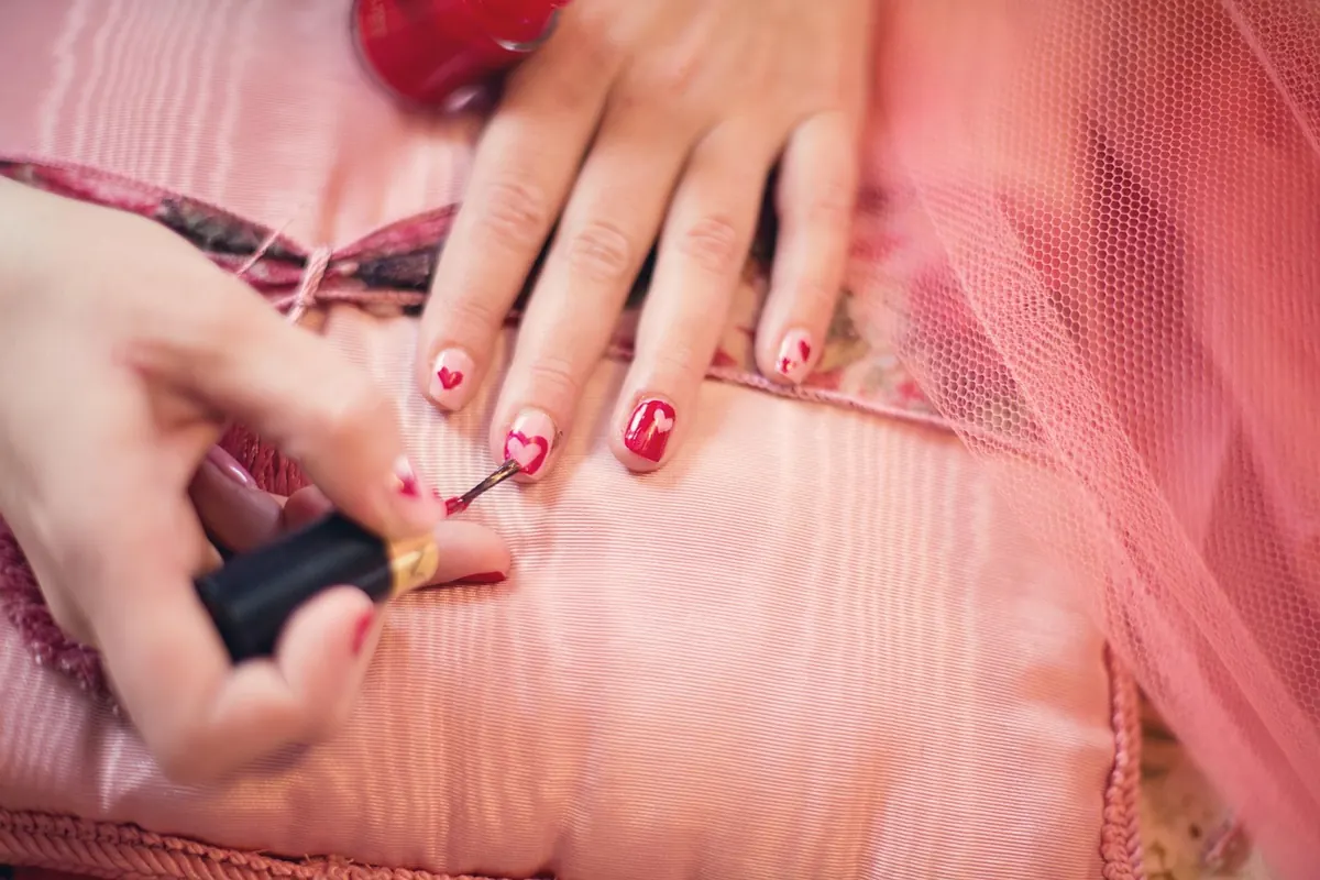 Brad Nails vs. Finish Nails: Which One for Trim, Paneling, and Furniture?